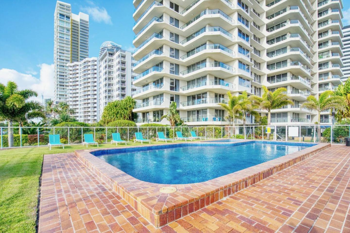 Beachfront Talisman 22nd Floor, Ocean Views