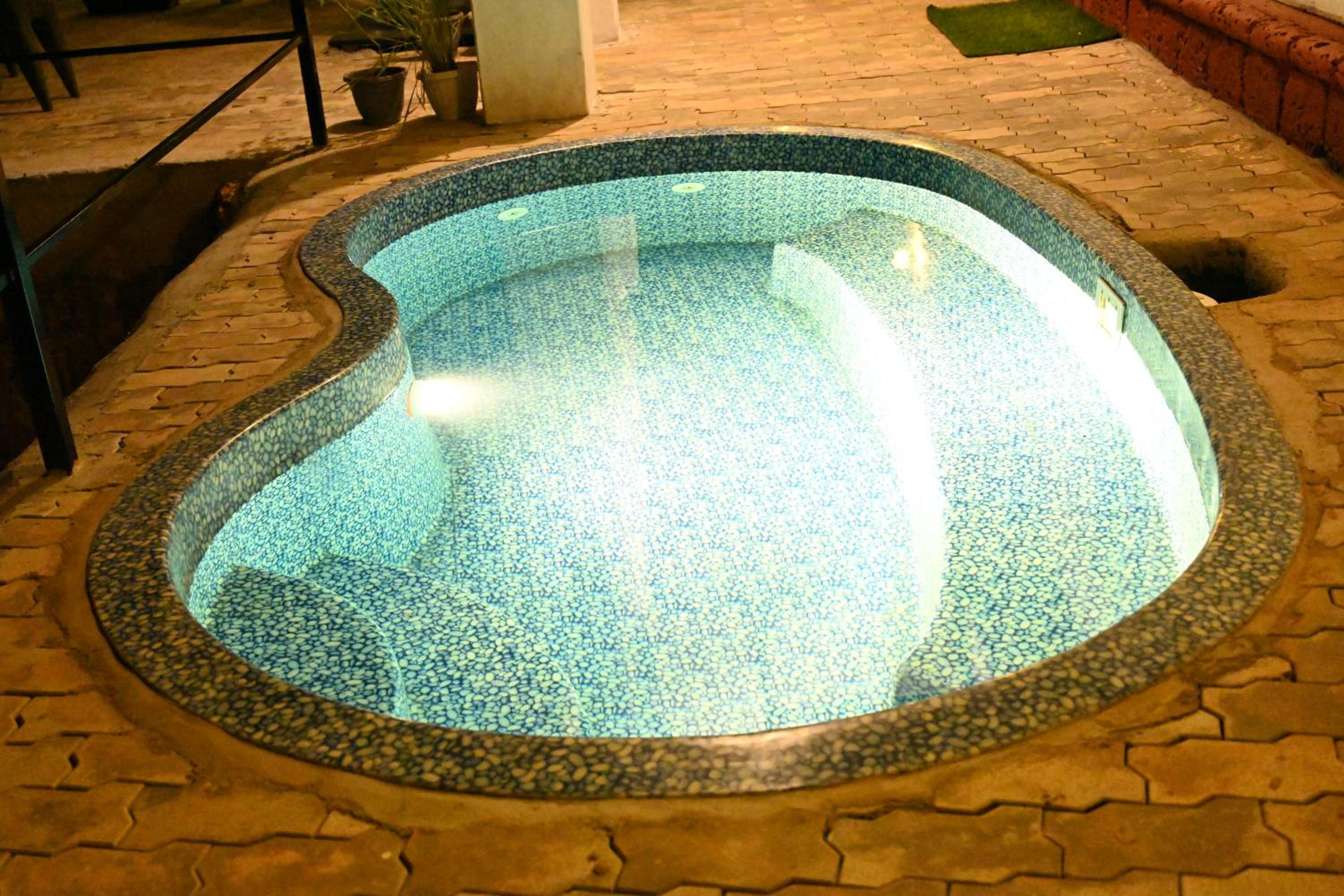 Revellers Resort