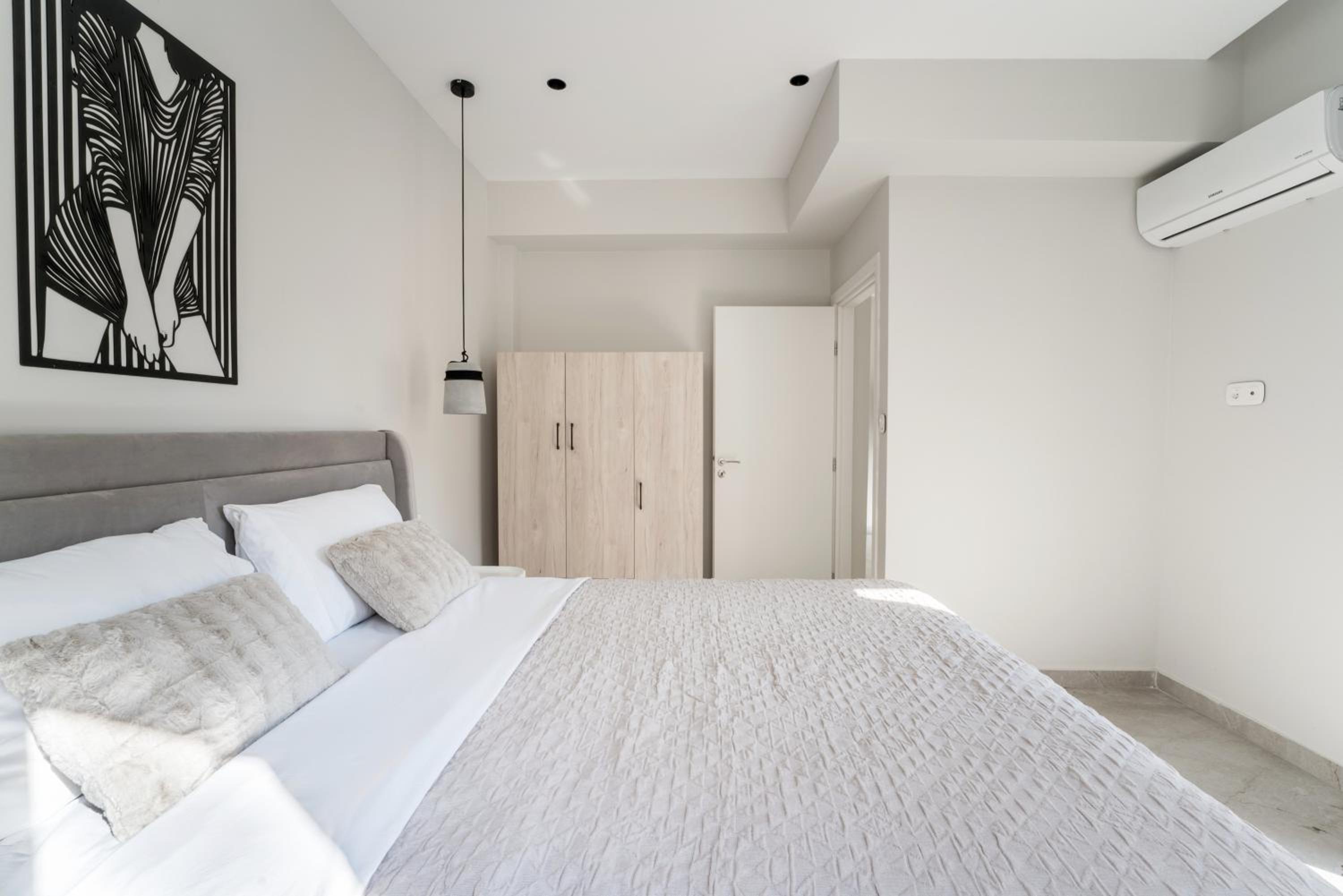 Luna Luxury Suite - close to Acropolis photo 2
