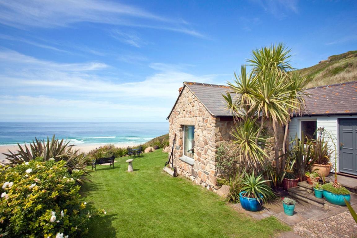 Sheldrake Beach Villa Sea-views Large Garden view 3
