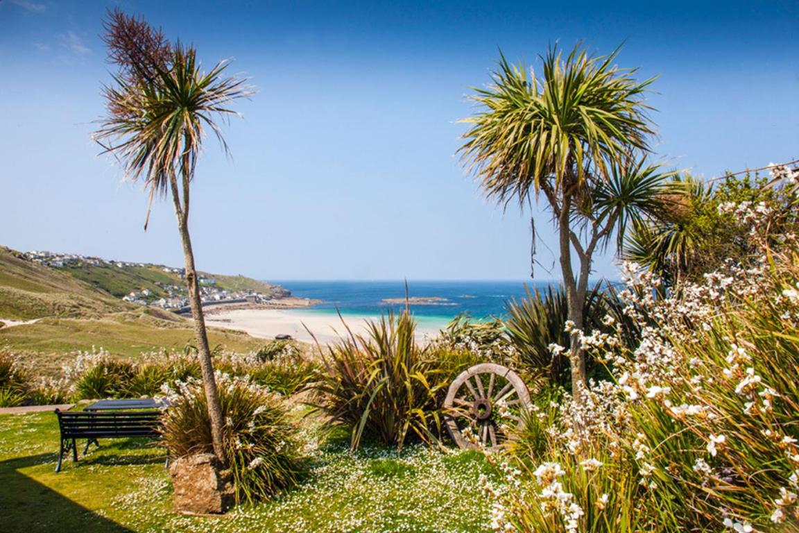 Sheldrake Beach Villa Sea-views Large Garden view 2
