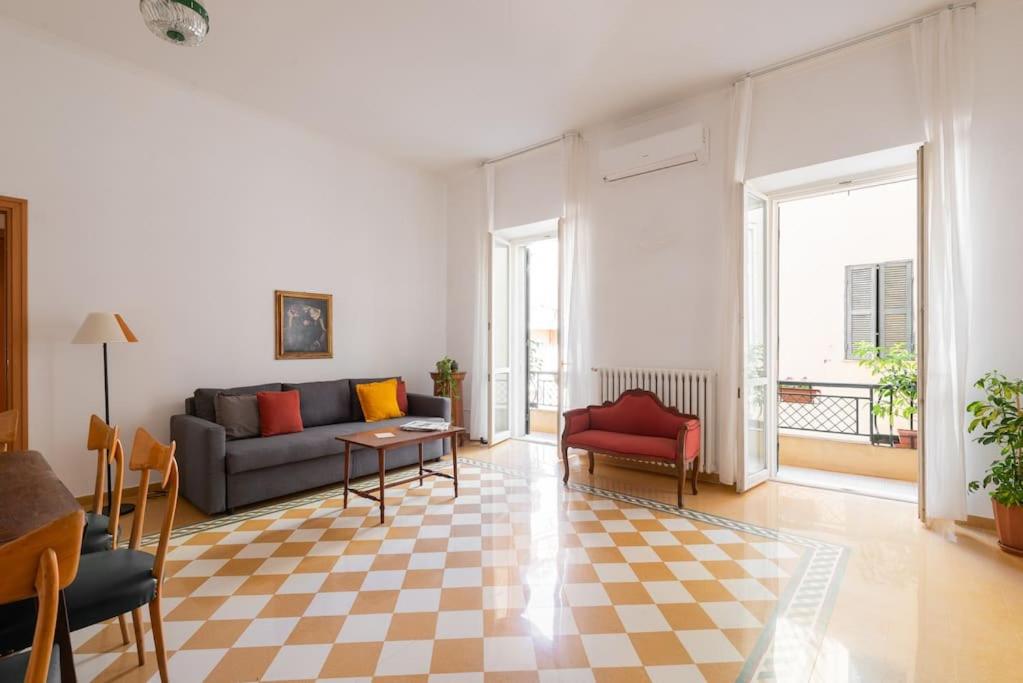 Colosseum Number sixteen apartment