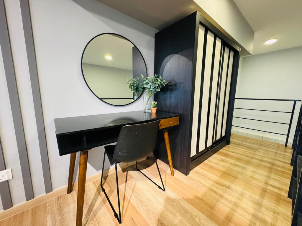 Arte Cheras Duplex by DeUrban