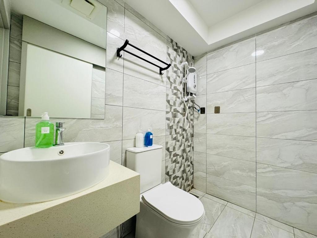 Arte Cheras Duplex by DeUrban