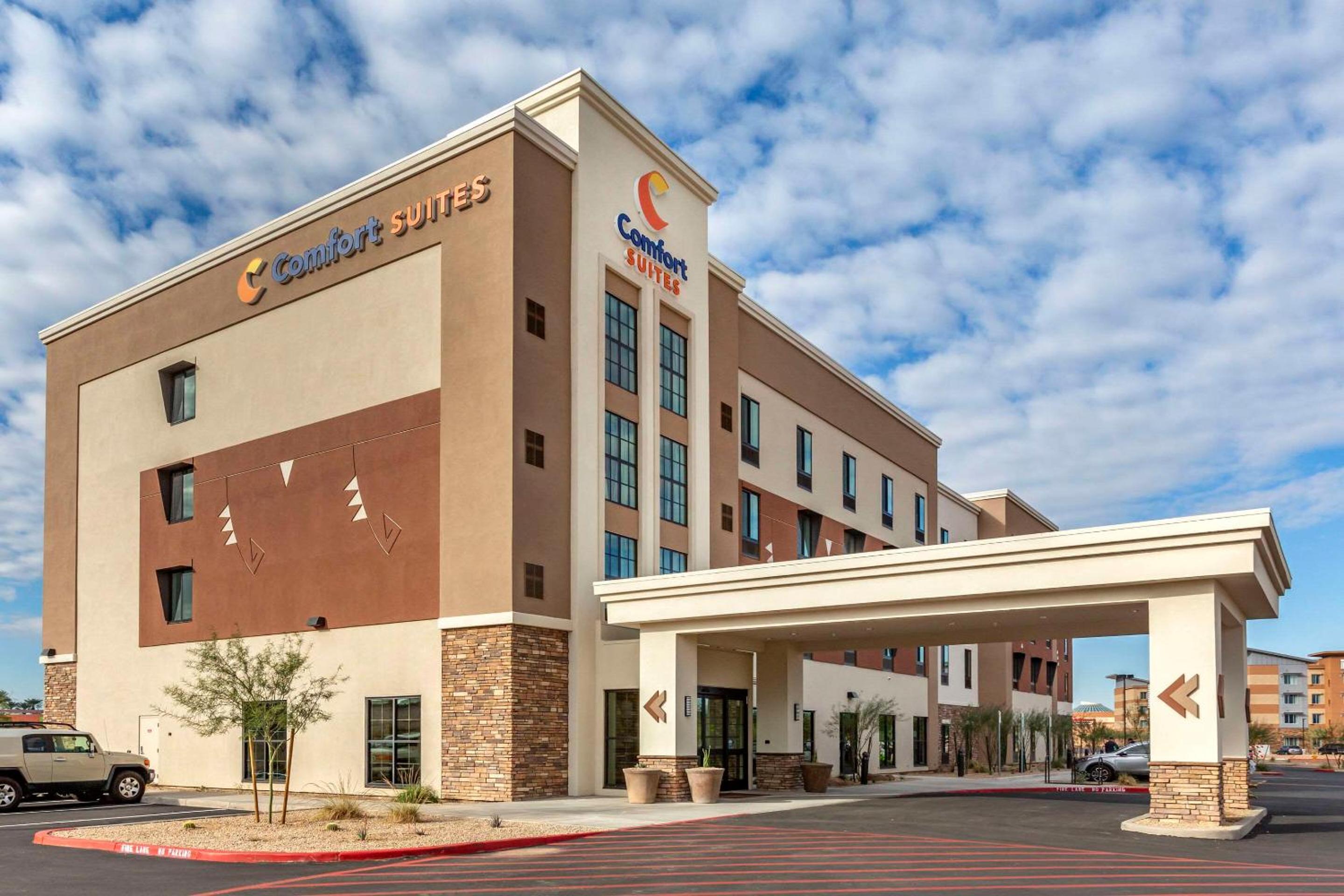 Hotel Comfort Suites Scottsdale Talking Stick Entertainment District