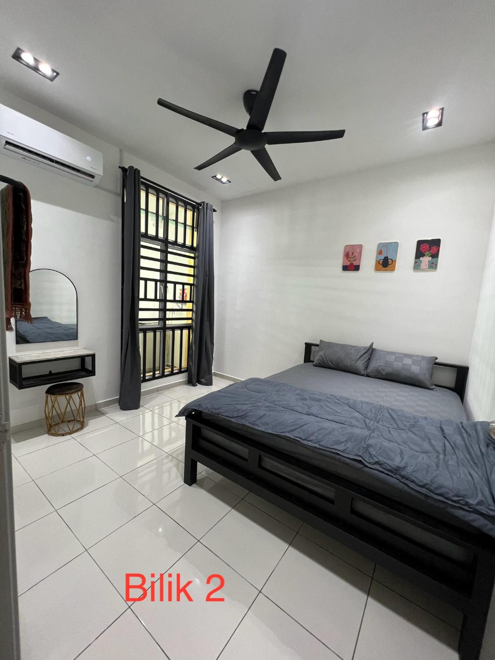 Meera Homestay
