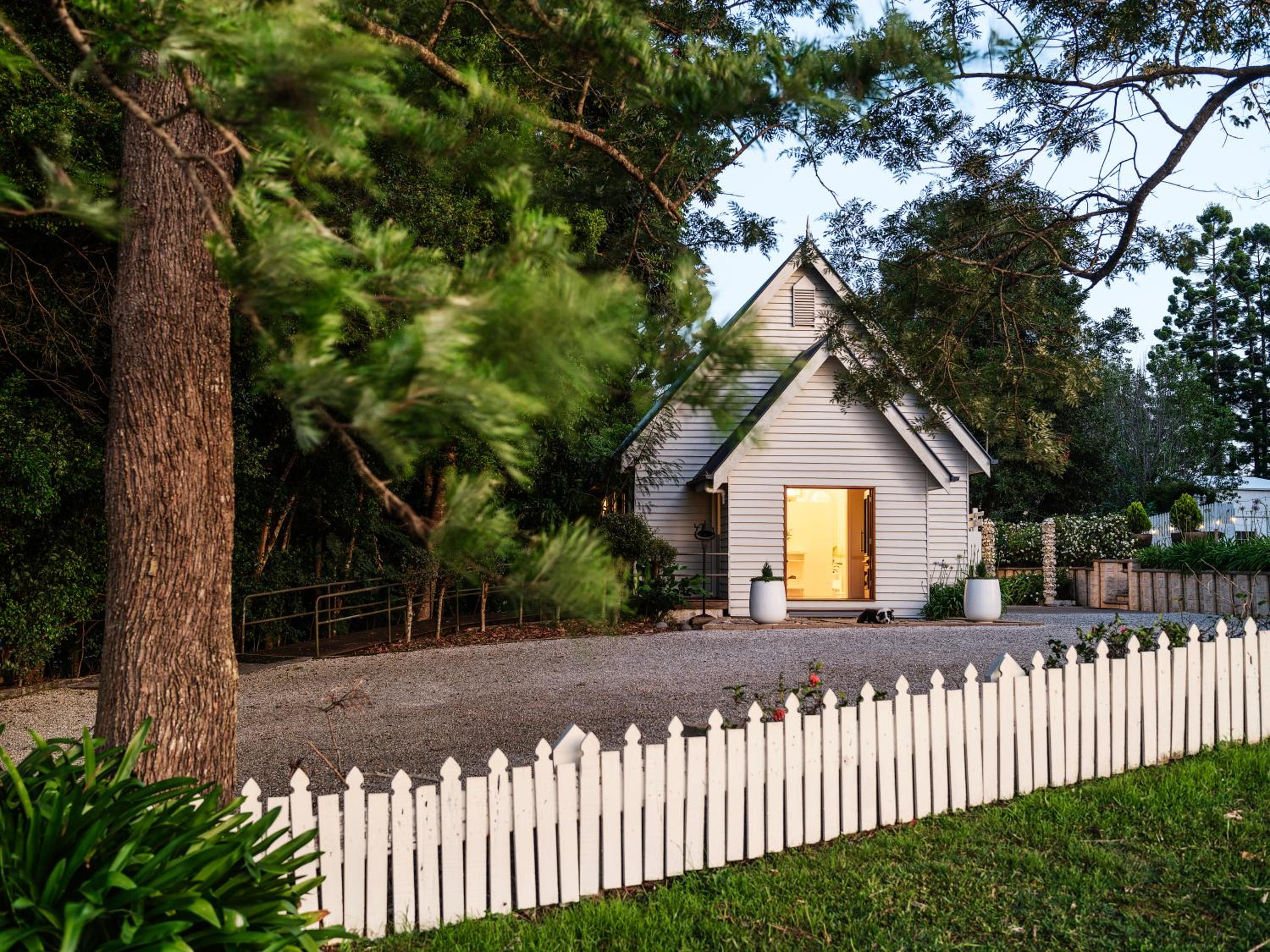 Little White Chapel Maleny