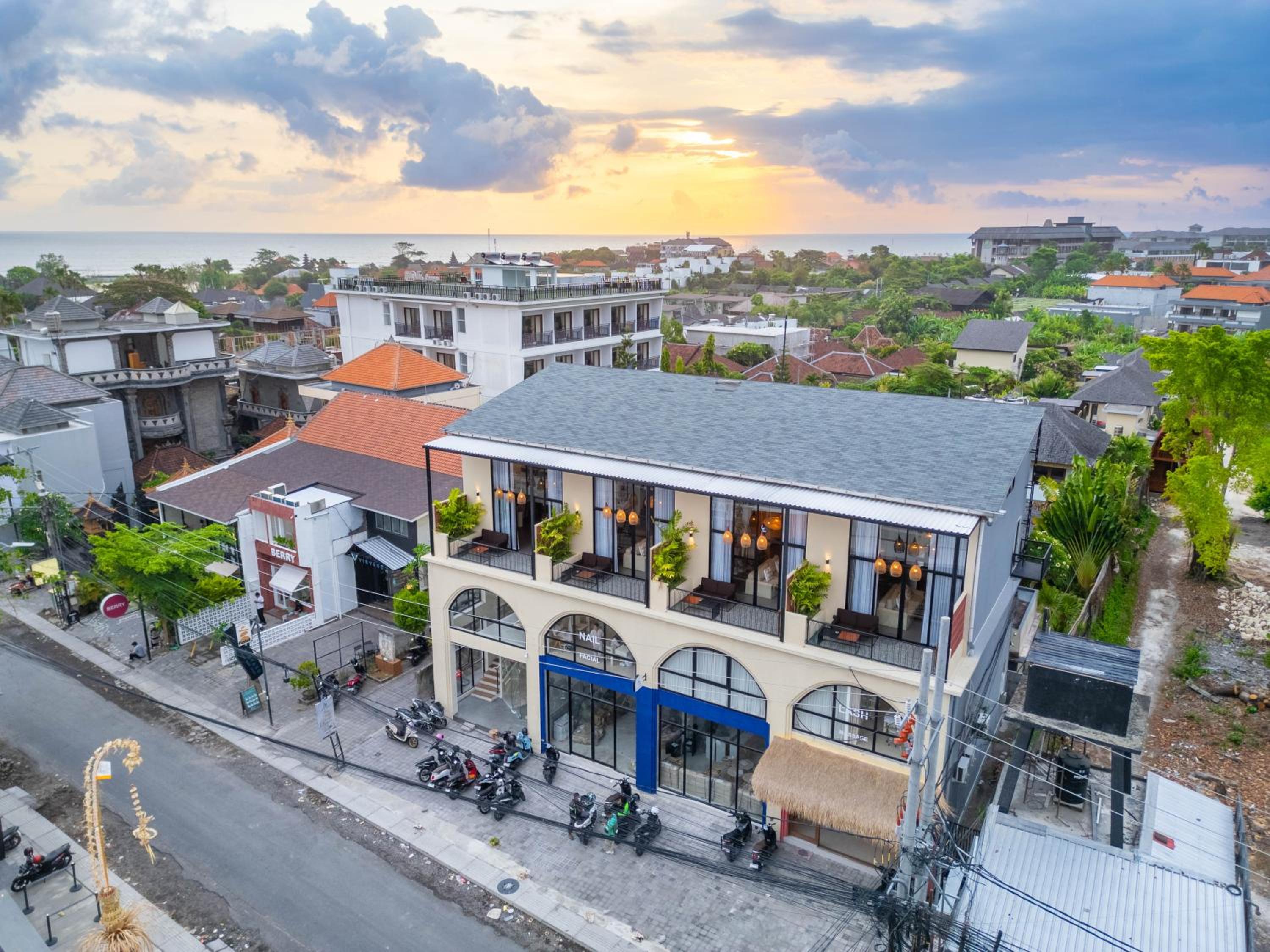 Santos Suites