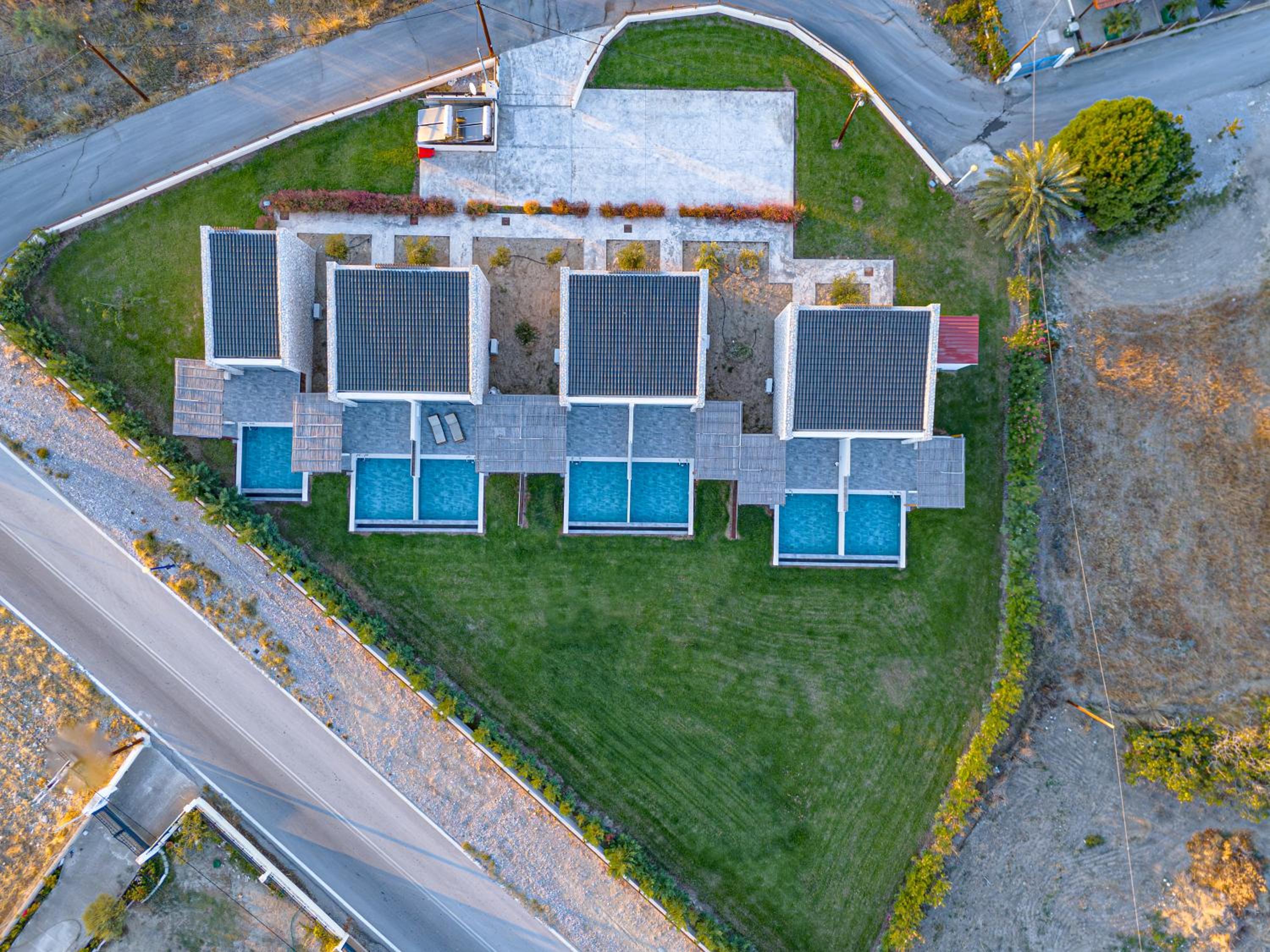 Haraki Luxury Villas
