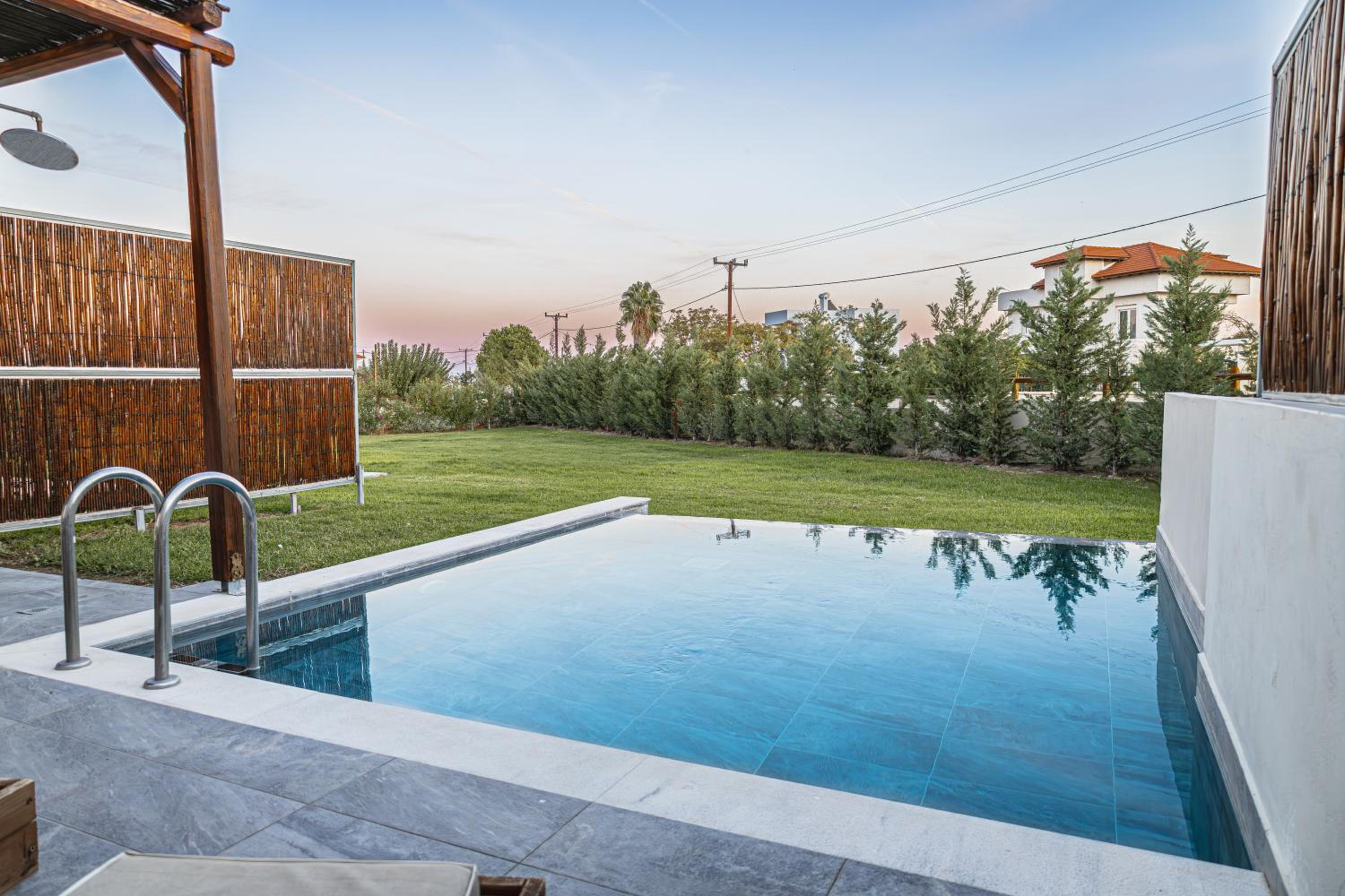 Haraki Luxury Villas