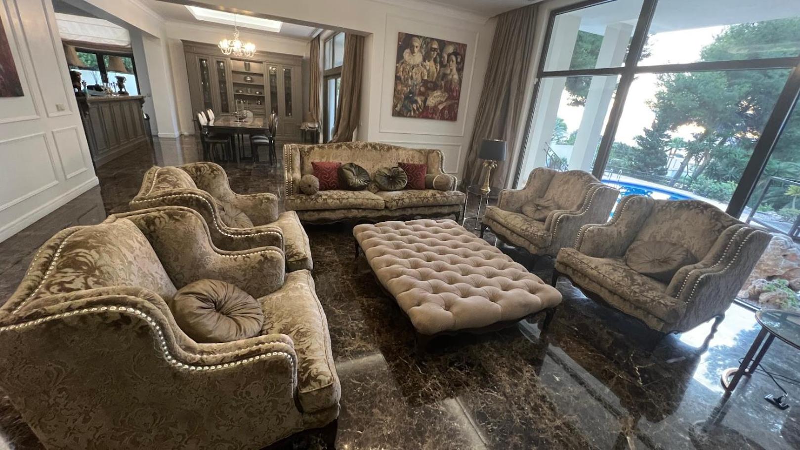 lounge