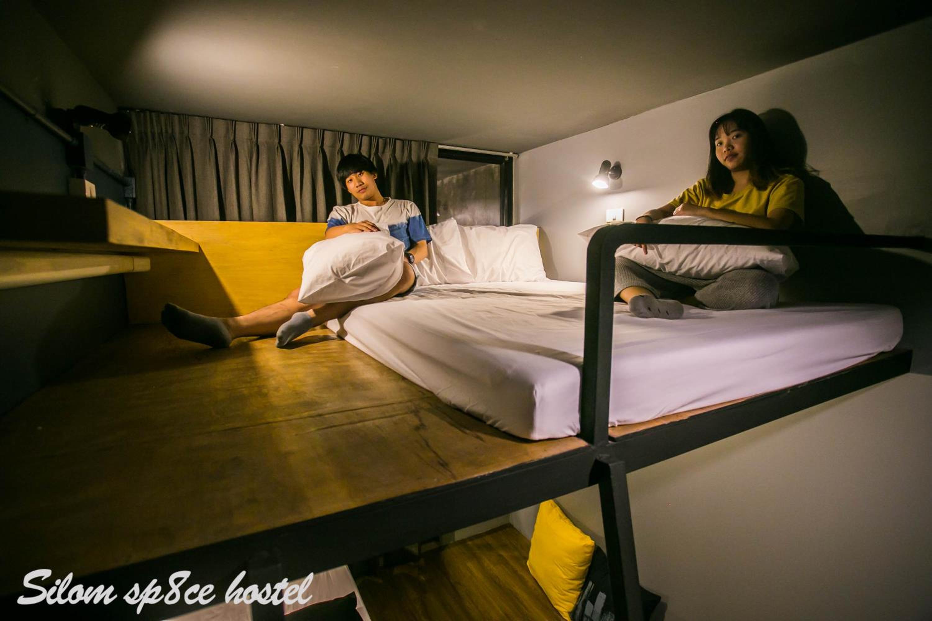 Silom Space Hostel