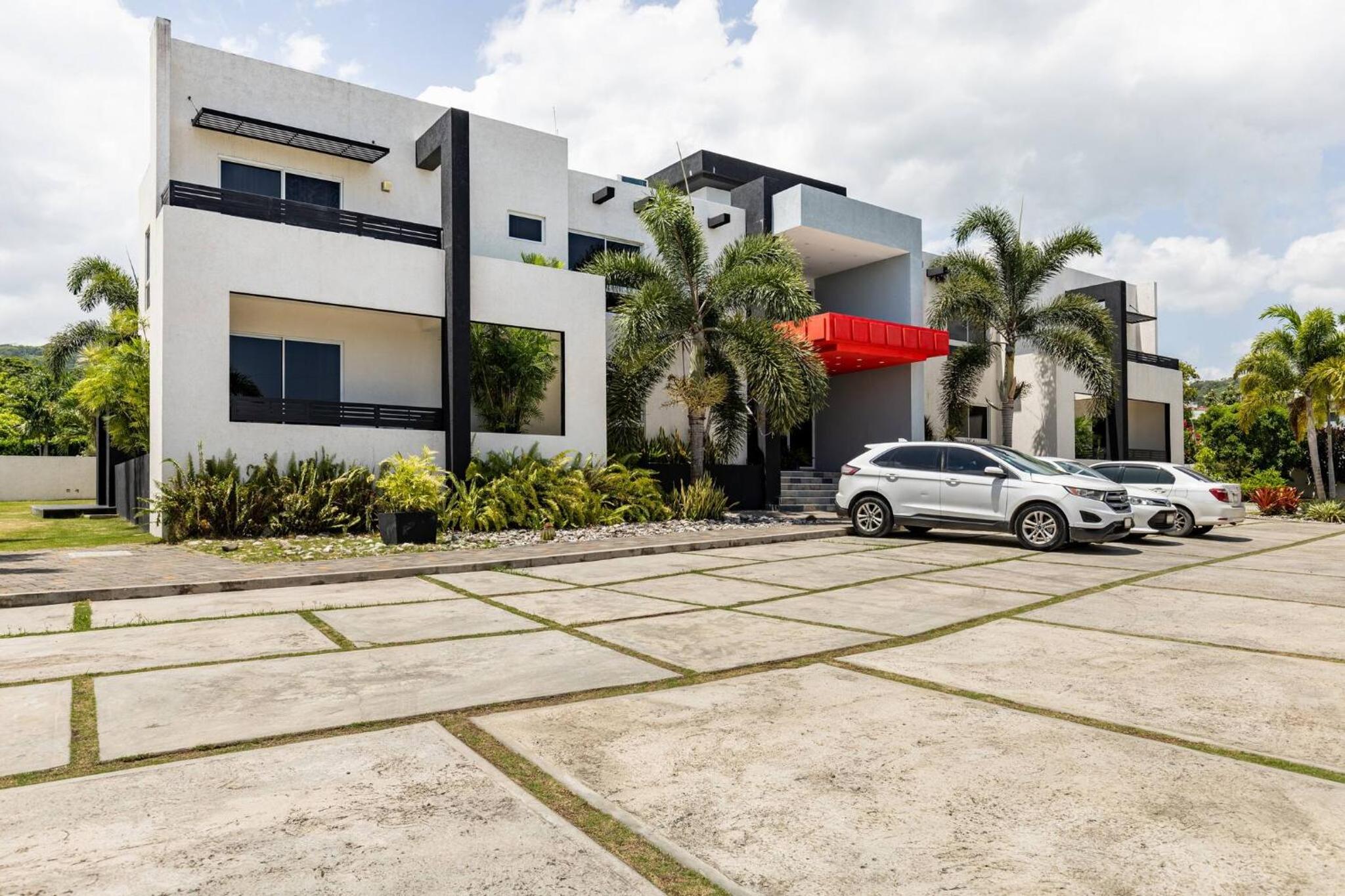 2 Bedroom Apartment Near Ocho Rios view 4