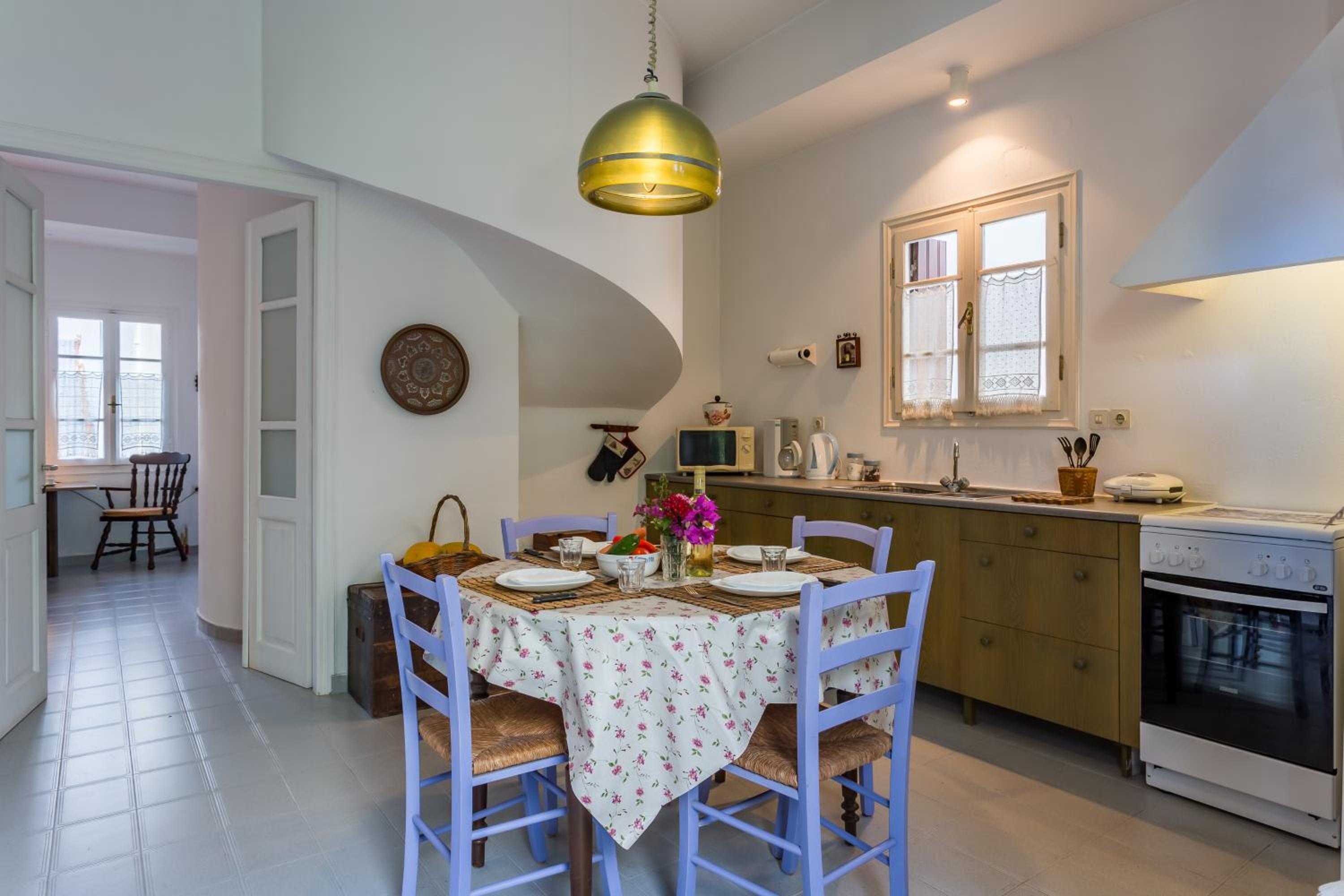 Eleni's town apartment photo 3