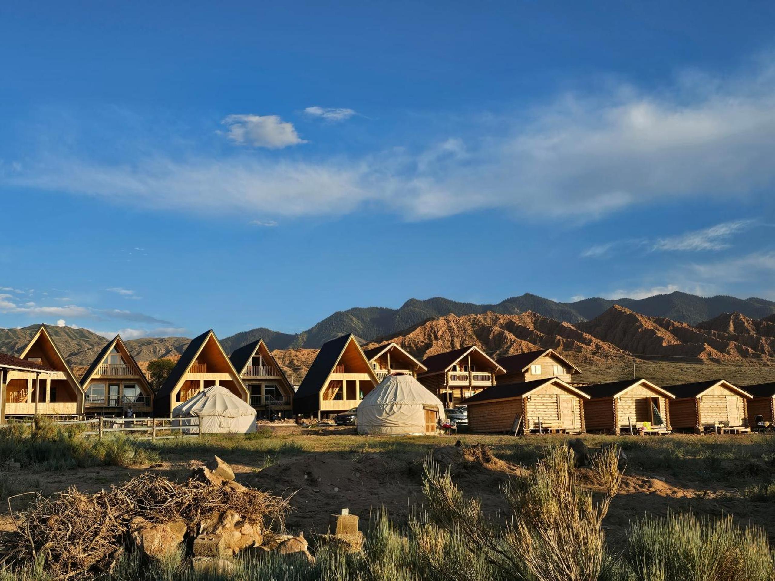 Kyzyl Say Eco Lodge view 3