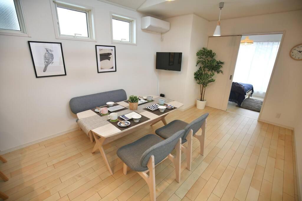 TD235 Spacious 4BR Home for 10 in Tokyo near JR Yamanote Line