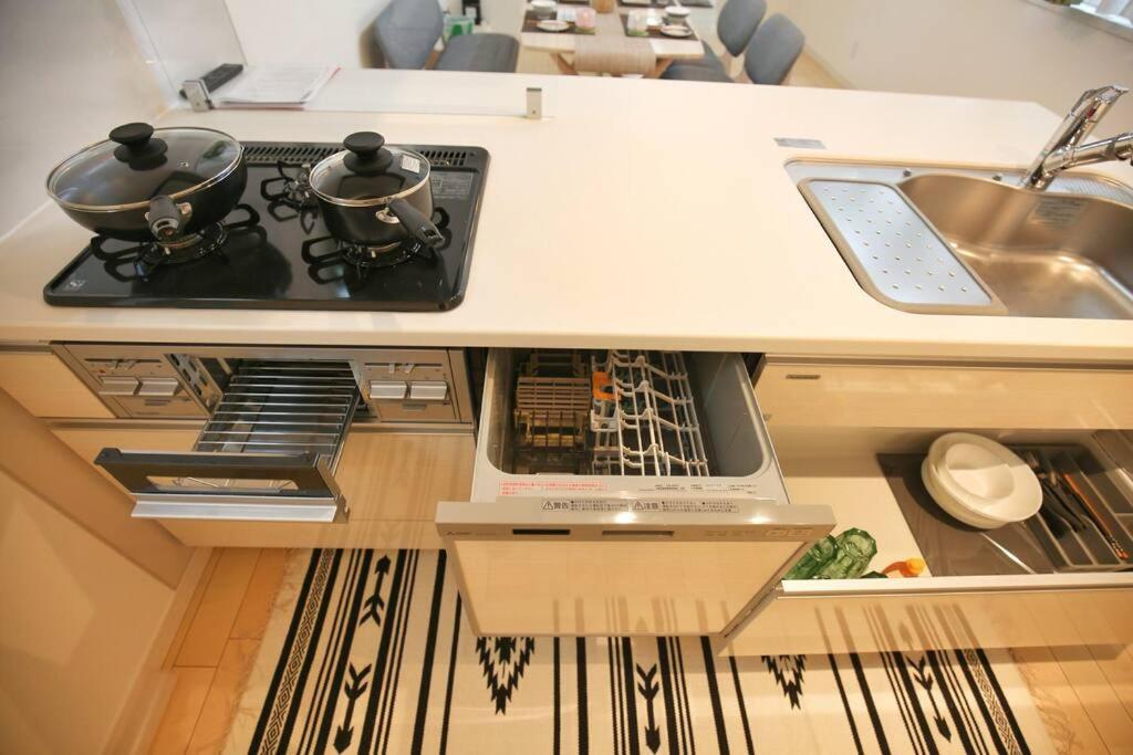 TD235 Spacious 4BR Home for 10 in Tokyo near JR Yamanote Line