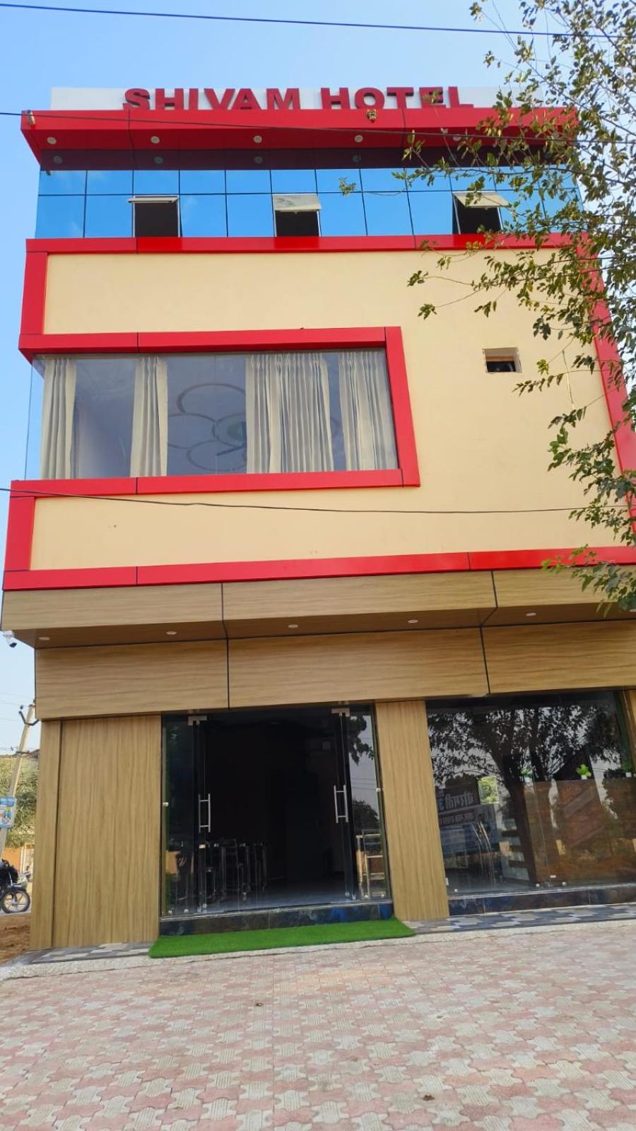Shivam Hotel and Restaurant view 2