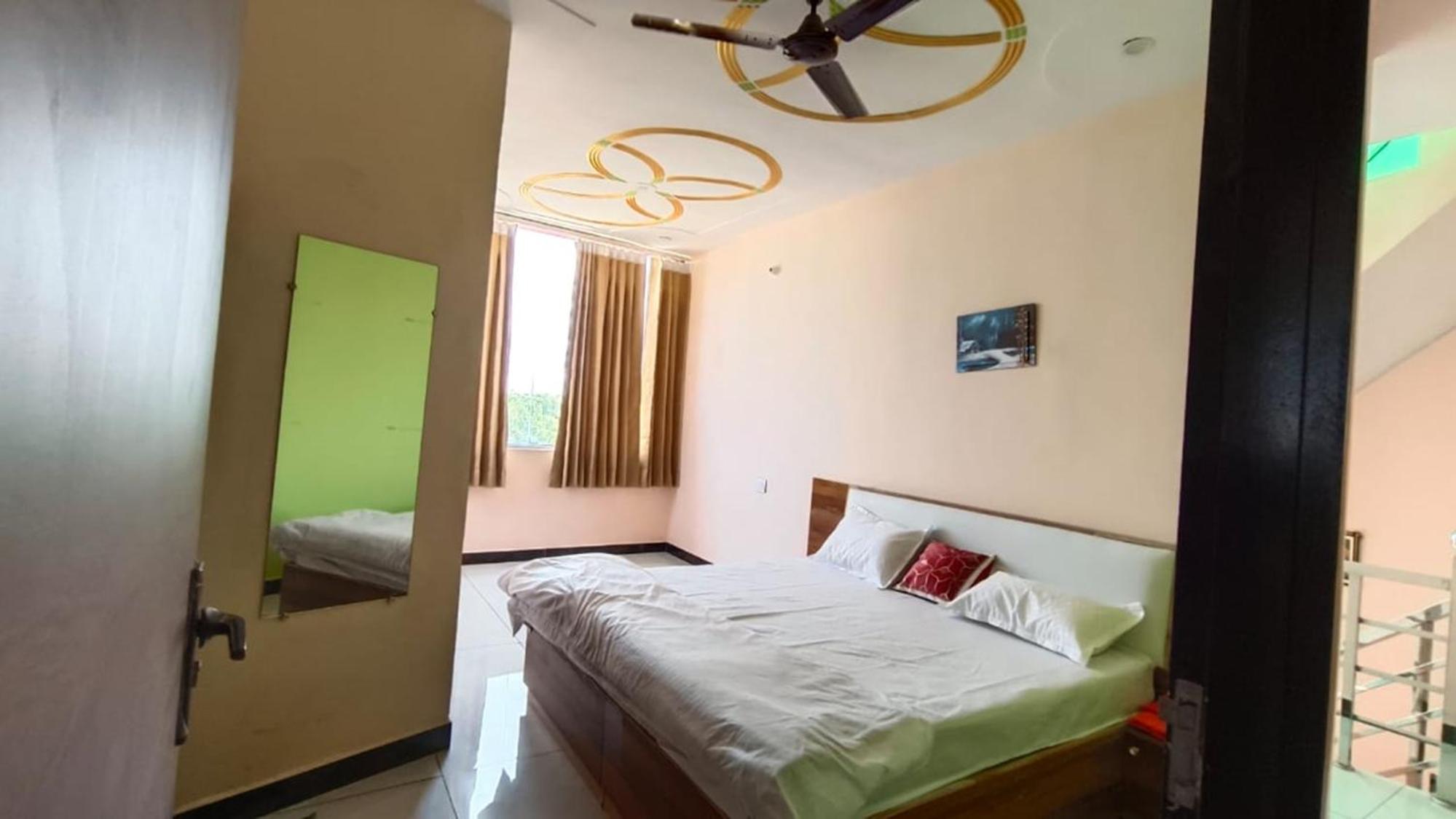 Shivam Hotel and Restaurant view 3