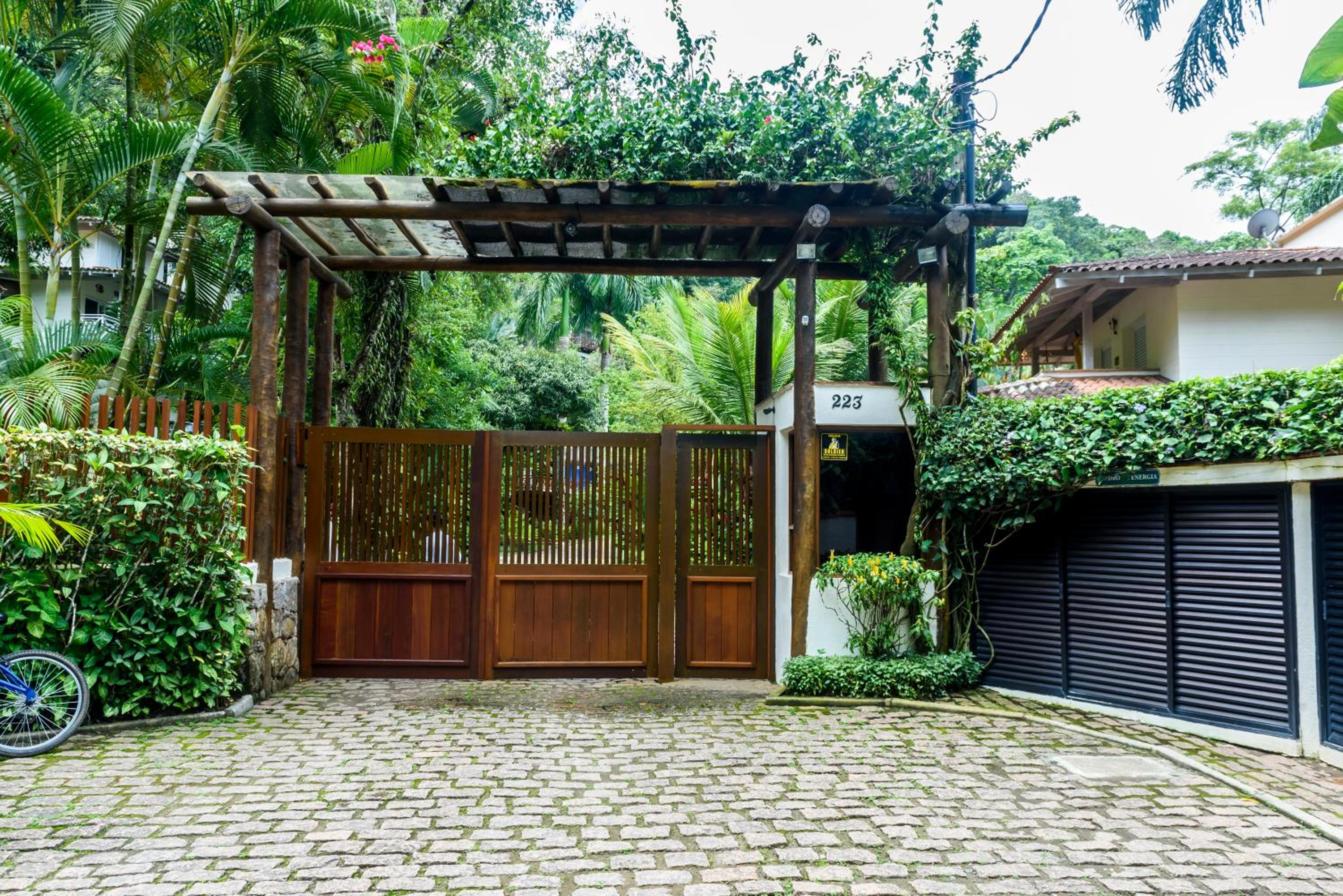 Casa com vista incrível e Jacuzzi | Brazilian Corner
