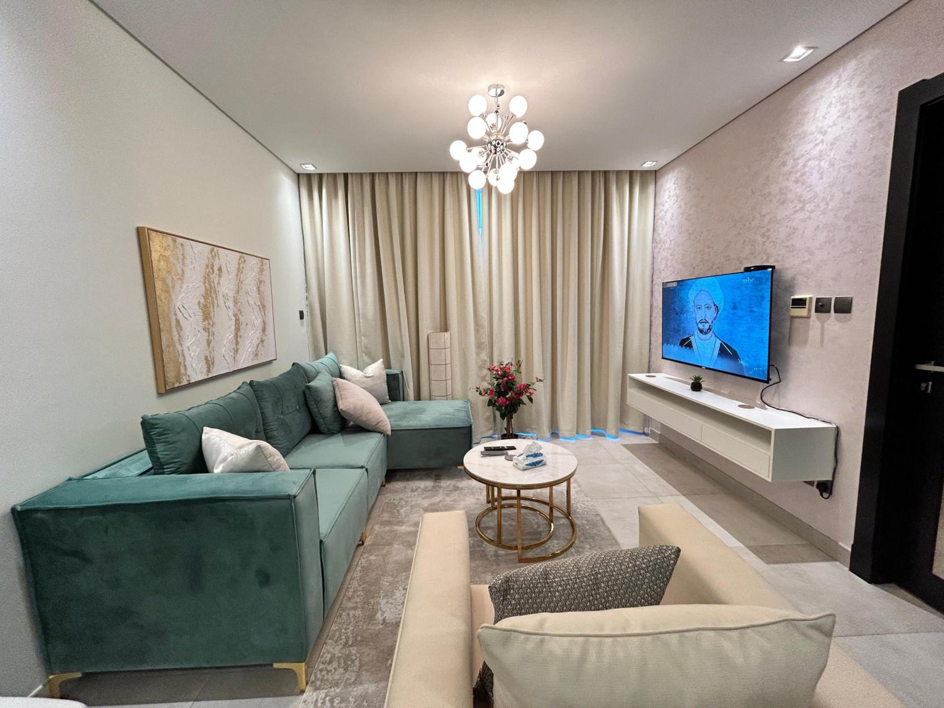 Luxury Romantic Sea View Apartment-ERAإقامة هادئة إطلالة بحرية موقع استثنائي- Manama
