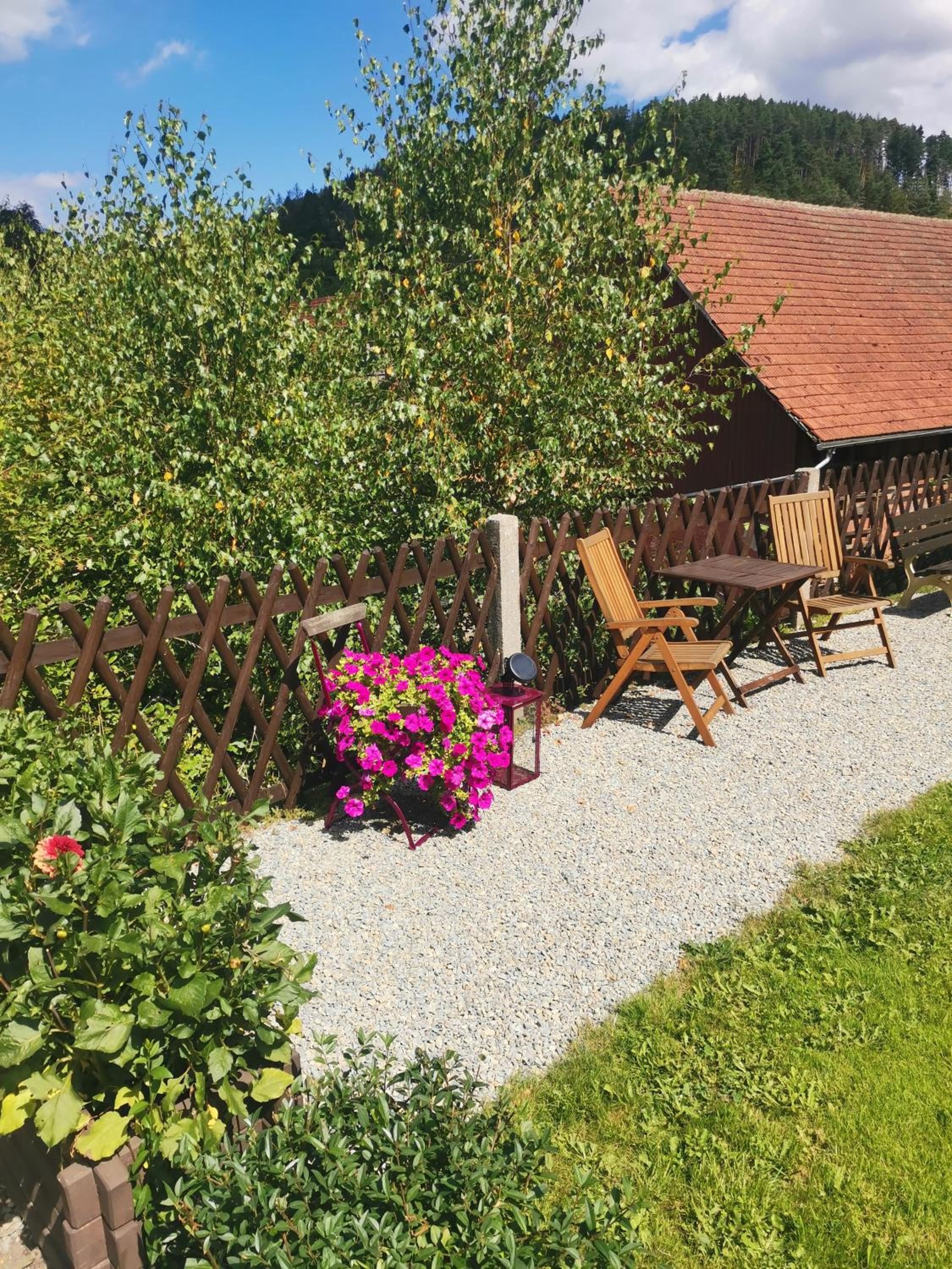 Ferienwohnung Paulinzella 9 inklusive Parkplatz und WLAN