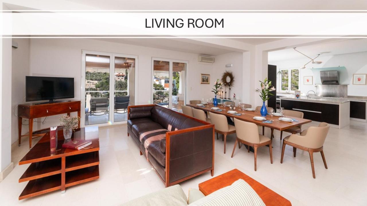 VILLA PHILIPPA - luxurious five-room villa - idyllic location - first row to the sea - spectacular view of the sea bay - unforgettable sunsets - 15 minutes view 5