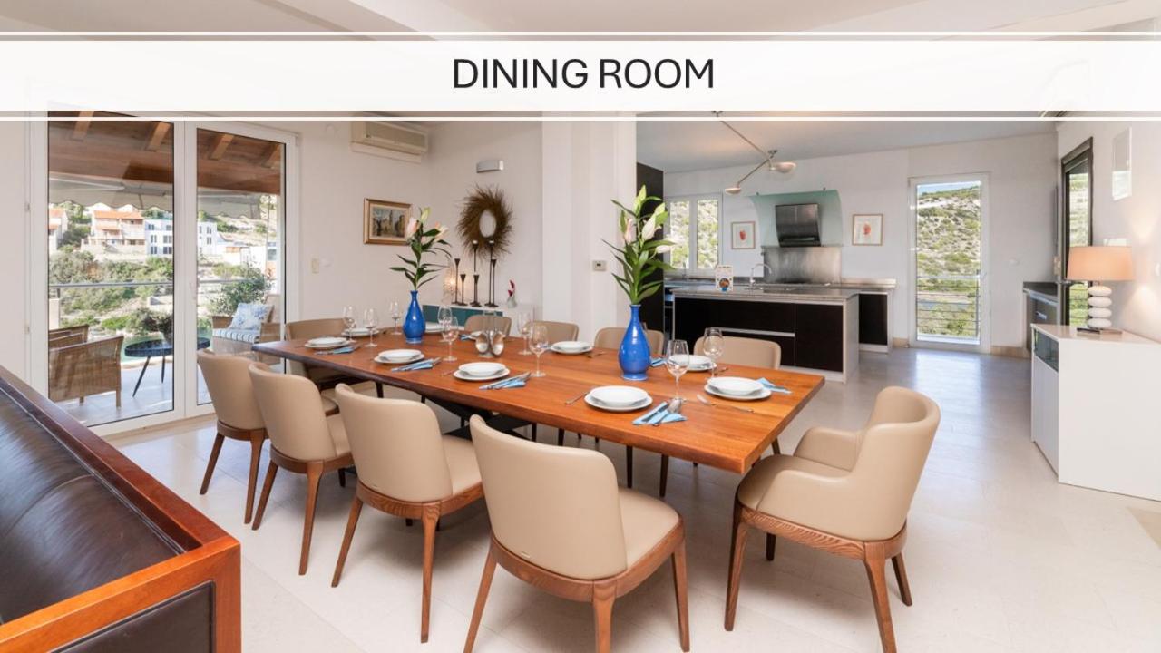 VILLA PHILIPPA - luxurious five-room villa - idyllic location - first row to the sea - spectacular view of the sea bay - unforgettable sunsets - 15 minutes view 4