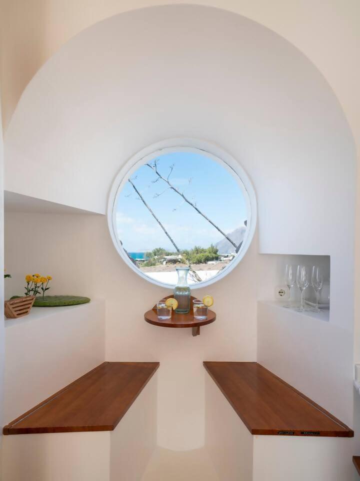 Lanzarote Famara Beach Bungalow