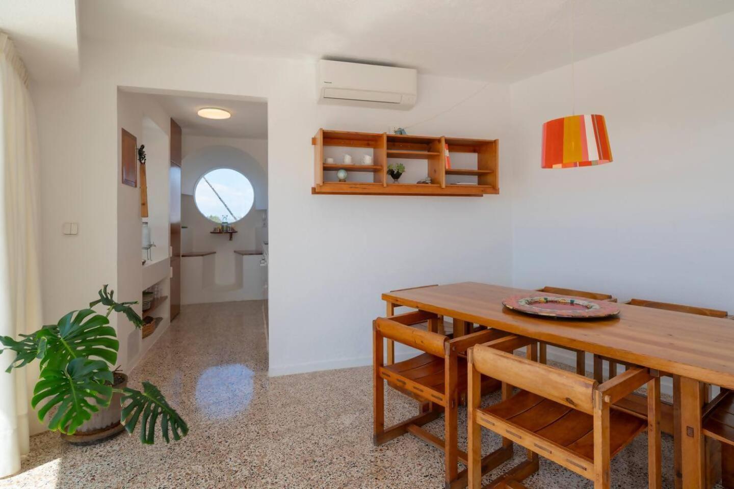 Lanzarote Famara Beach Bungalow