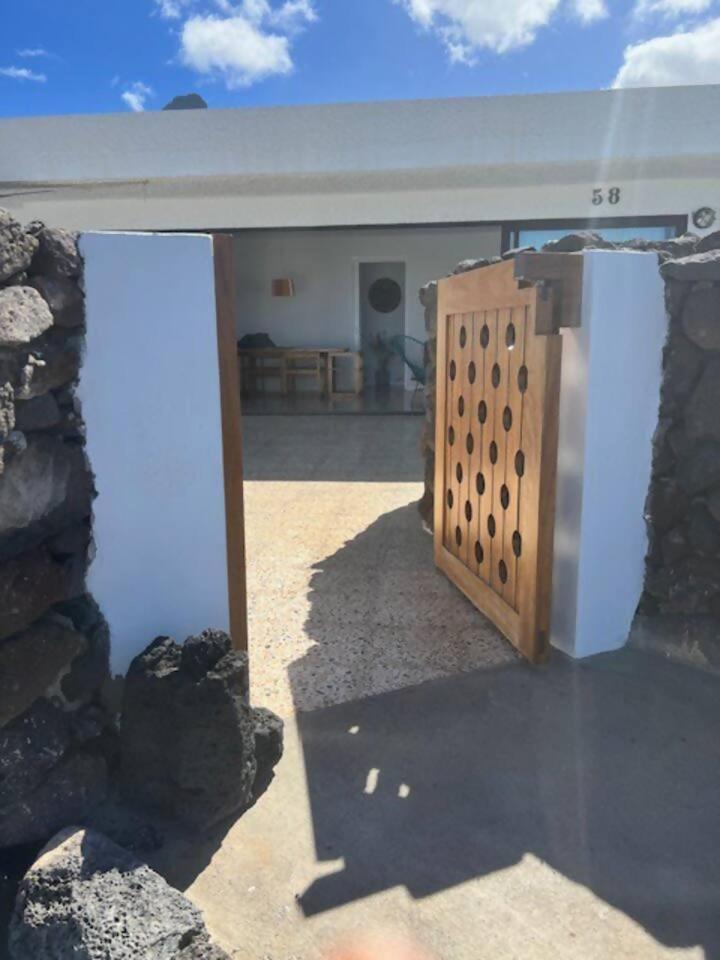 Lanzarote Famara Beach Bungalow