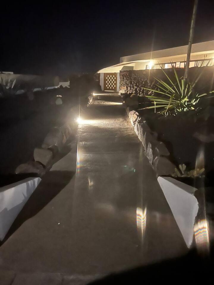 Lanzarote Famara Beach Bungalow
