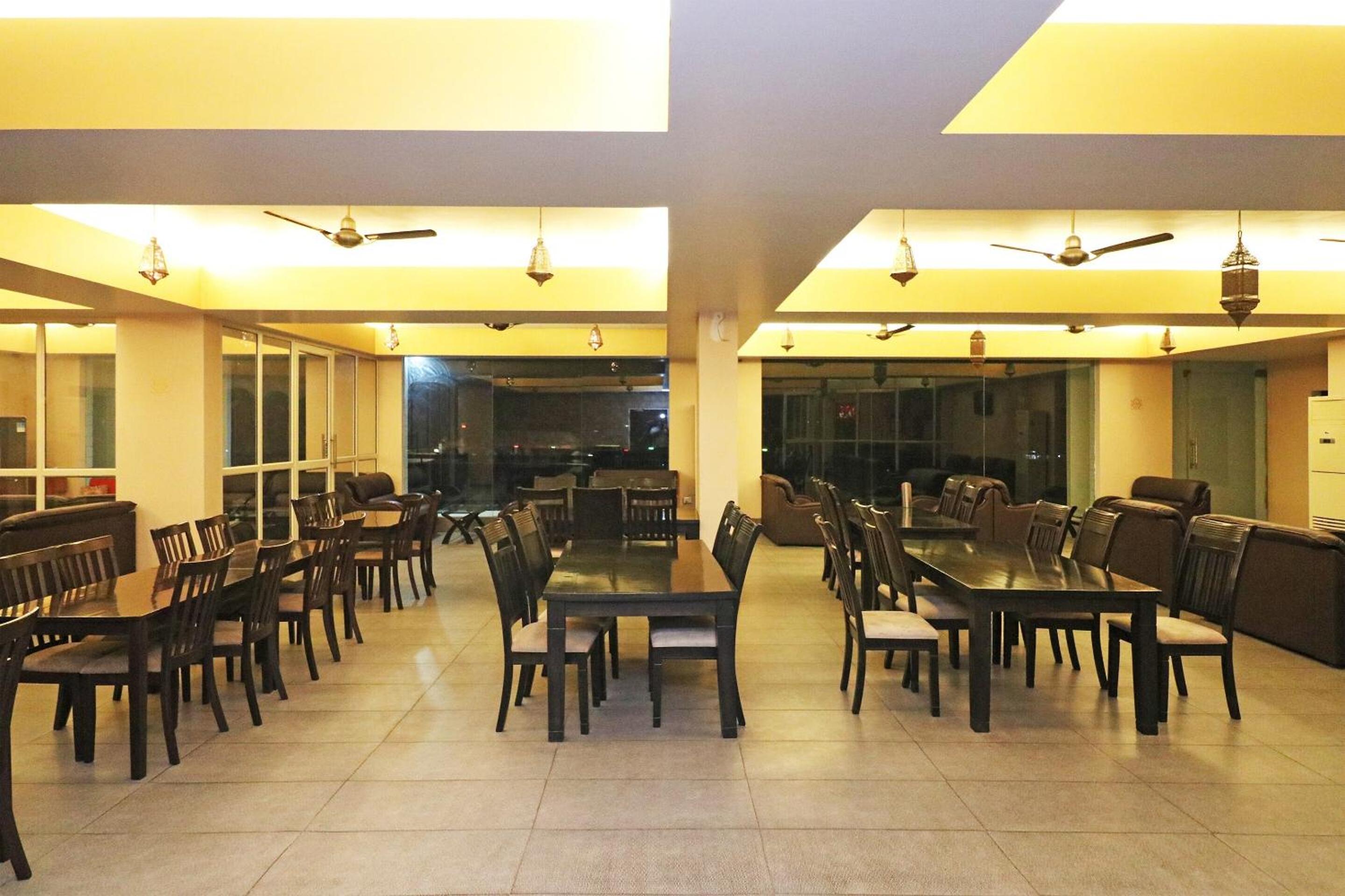 OYO Hotel Silver Star