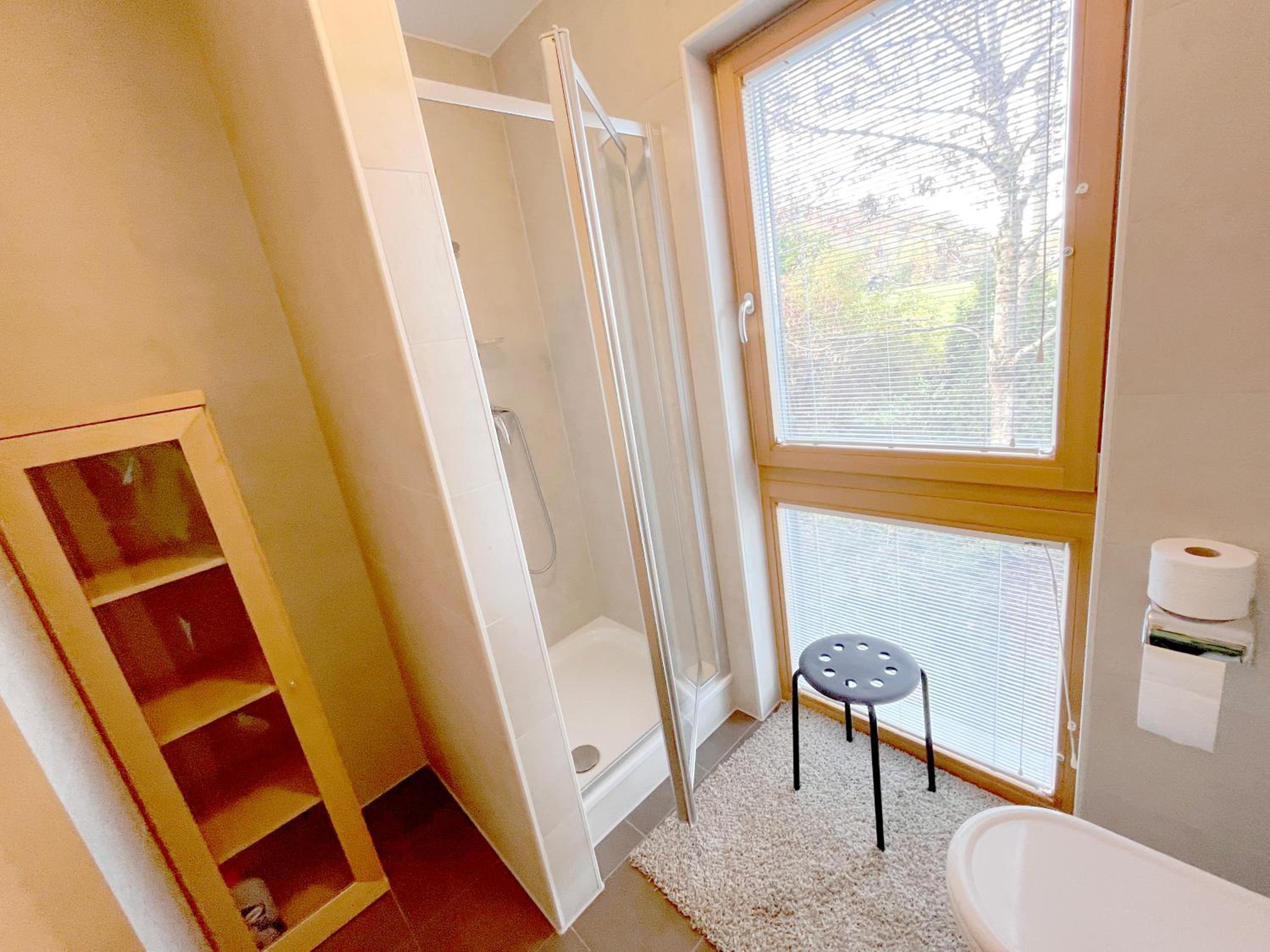 Chalet Attersee - ganzes Ferienhaus, Seeblick, Kamin, Sauna