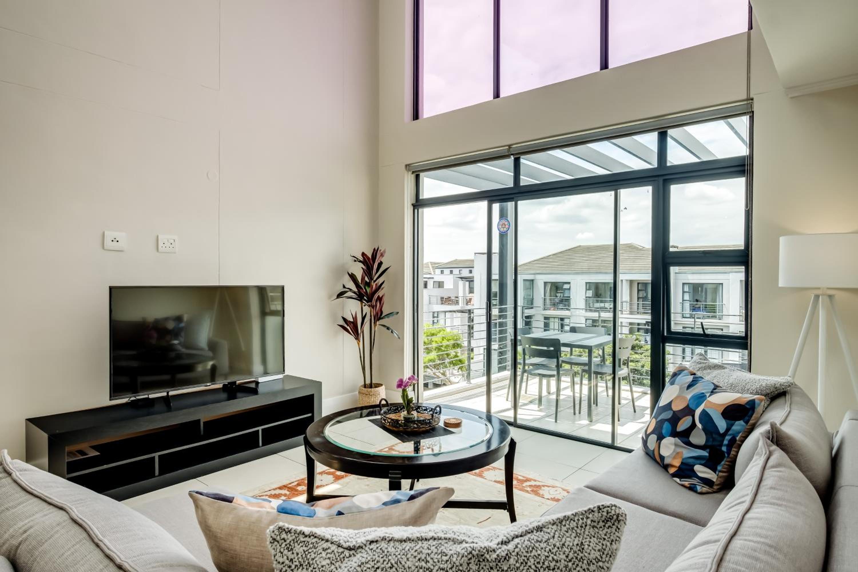 Belina - Quayside Premier Penthouse view 3