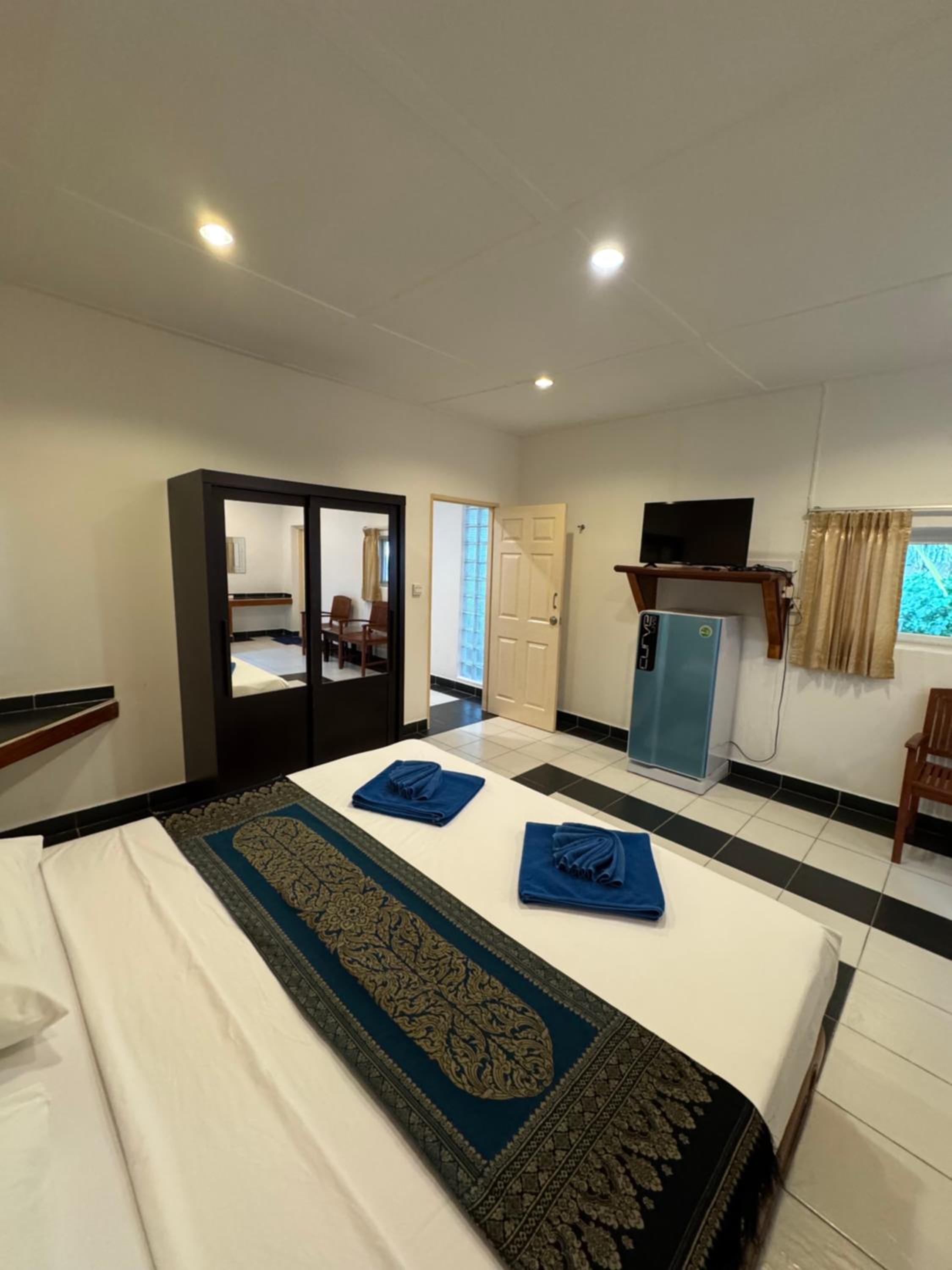 Lanta Island Resort