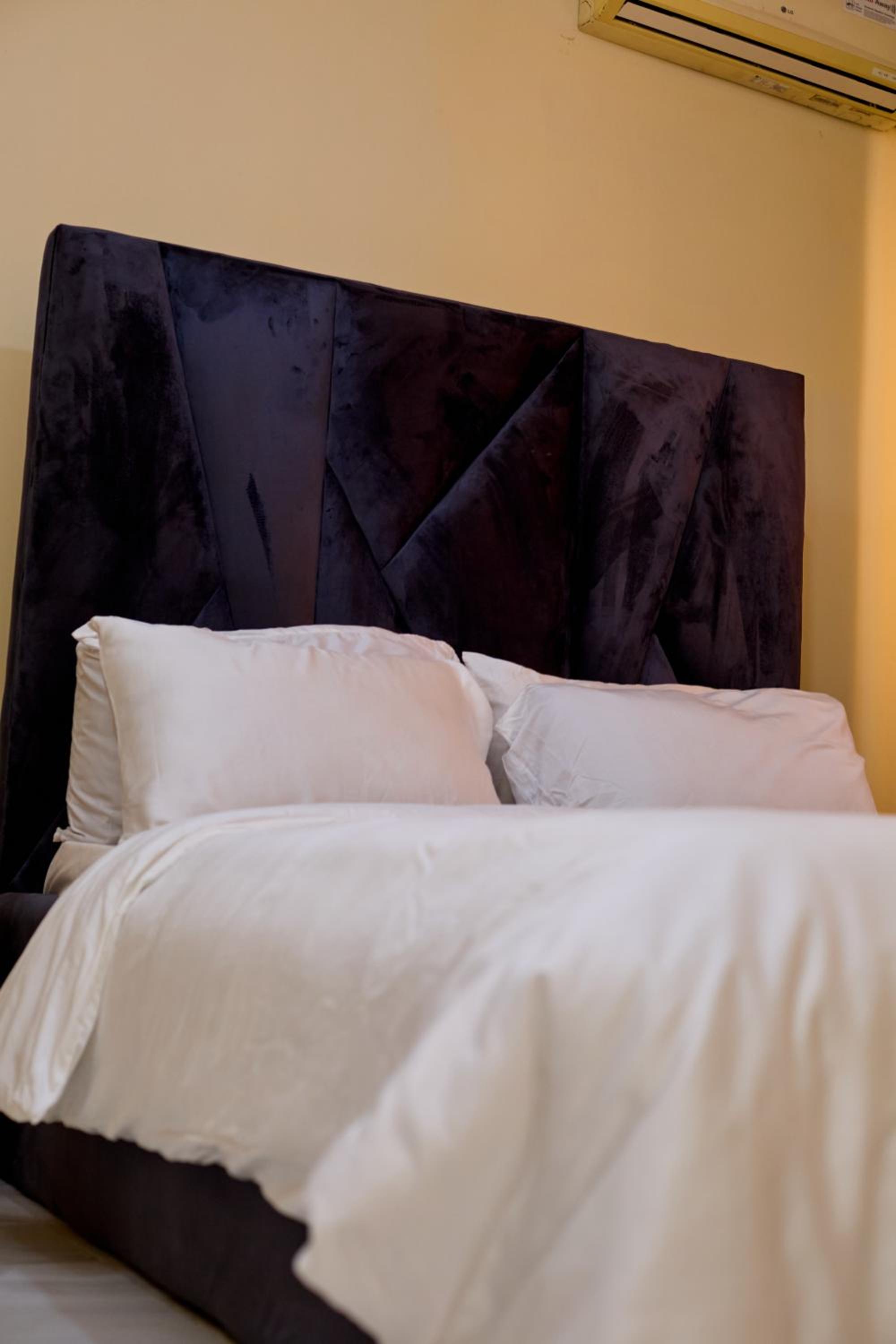 Builders Homes and Apartments