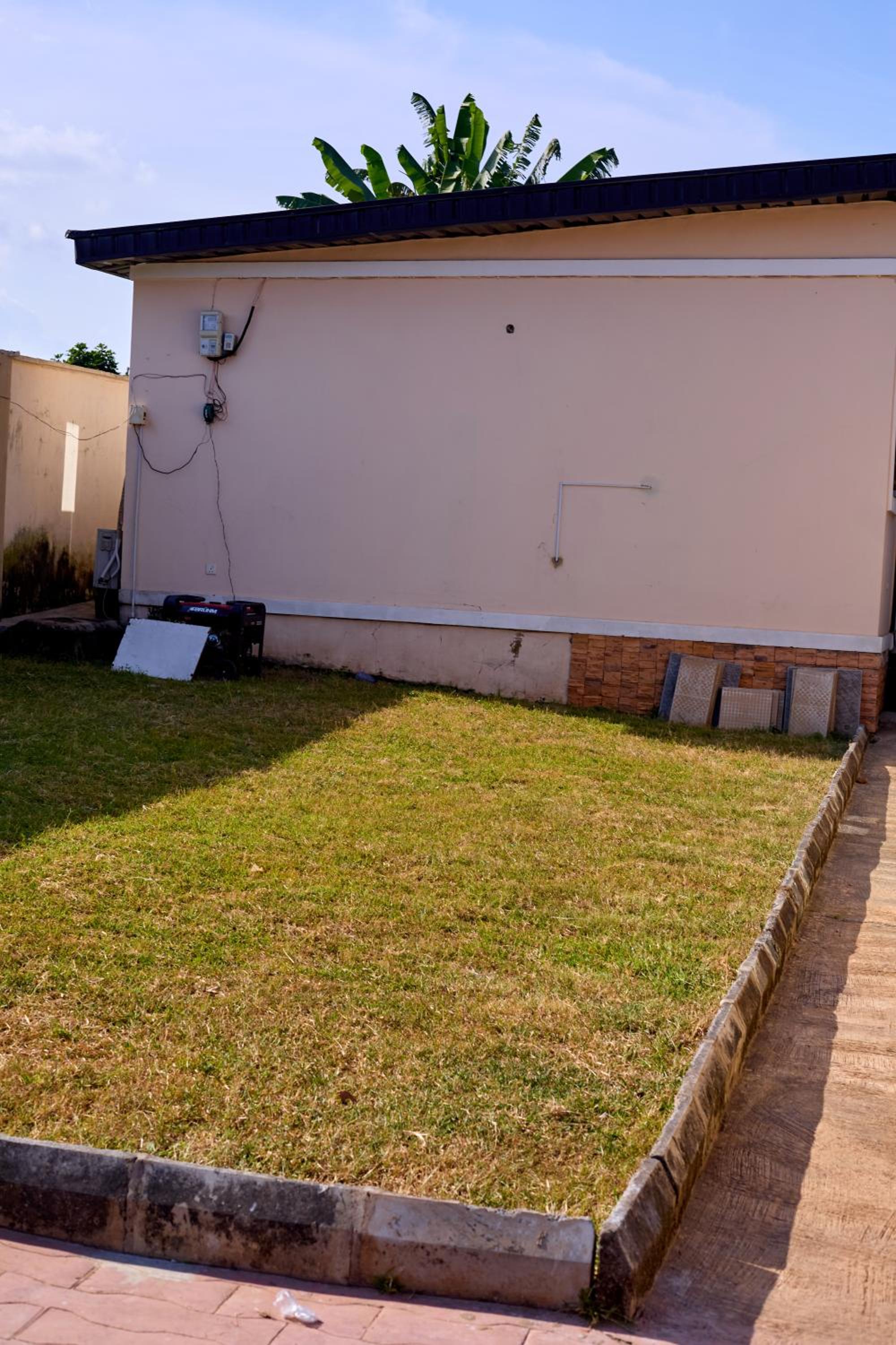 Builders Homes and Apartments