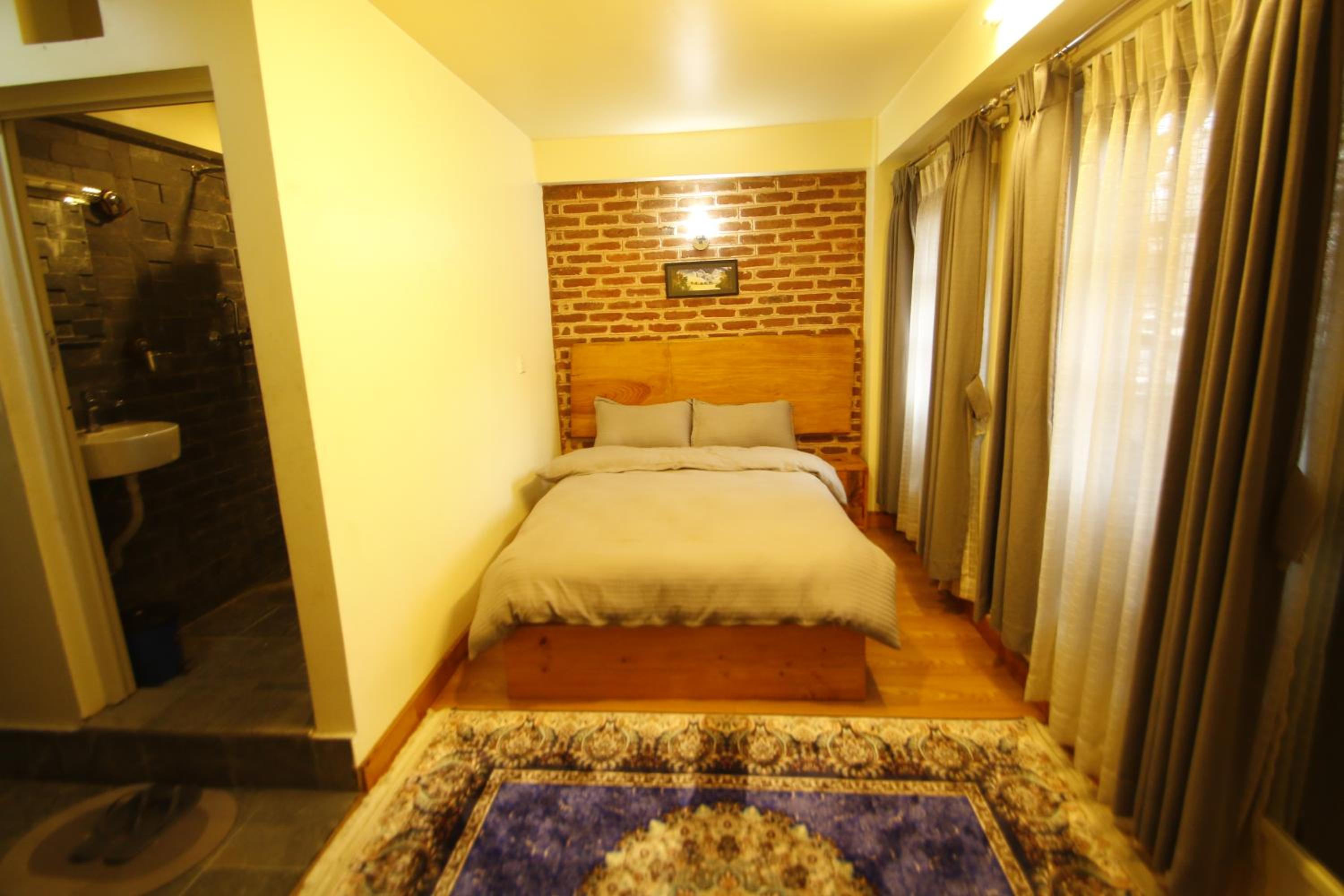 Lumwoh Guest House view 3