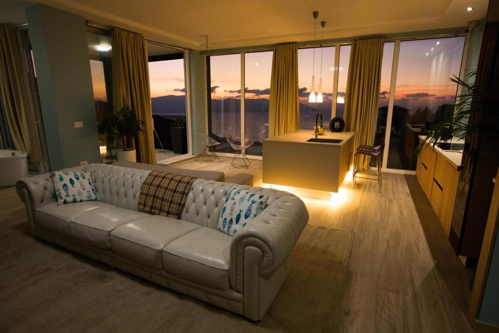 Vila Luarasi Blue Apartment