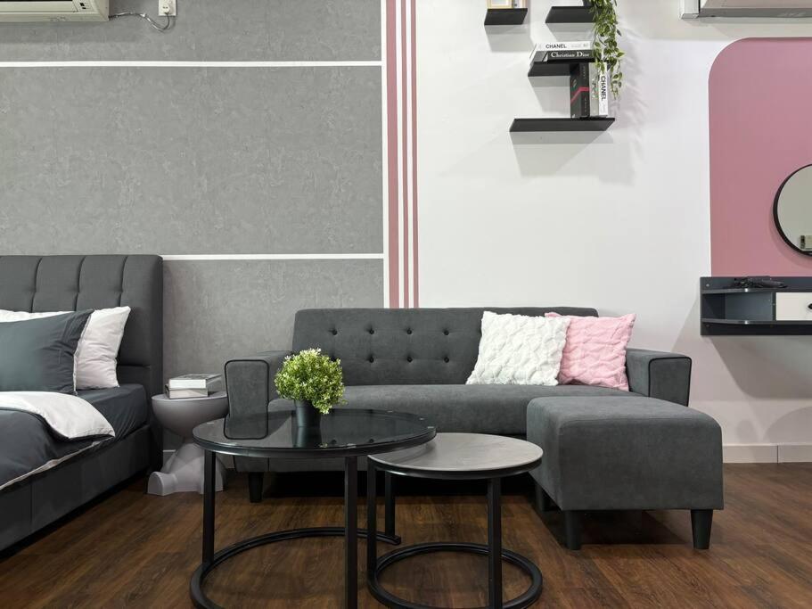 Mount Austin #Akademik Suite Stylish 1-2Pax