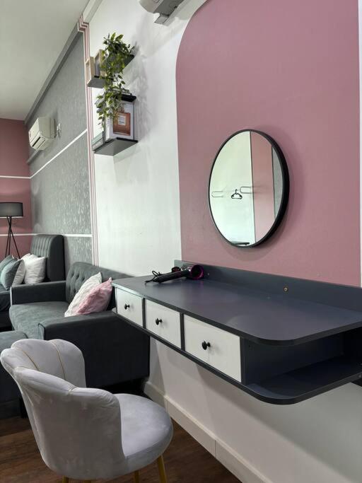 Mount Austin #Akademik Suite Stylish 1-2Pax