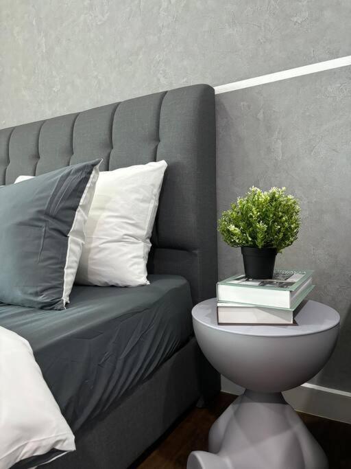 Mount Austin #Akademik Suite Stylish 1-2Pax