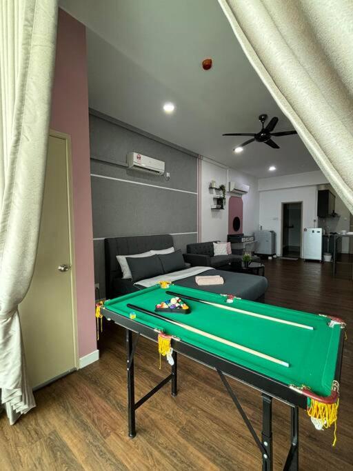 Mount Austin #Akademik Suite Stylish 1-2Pax