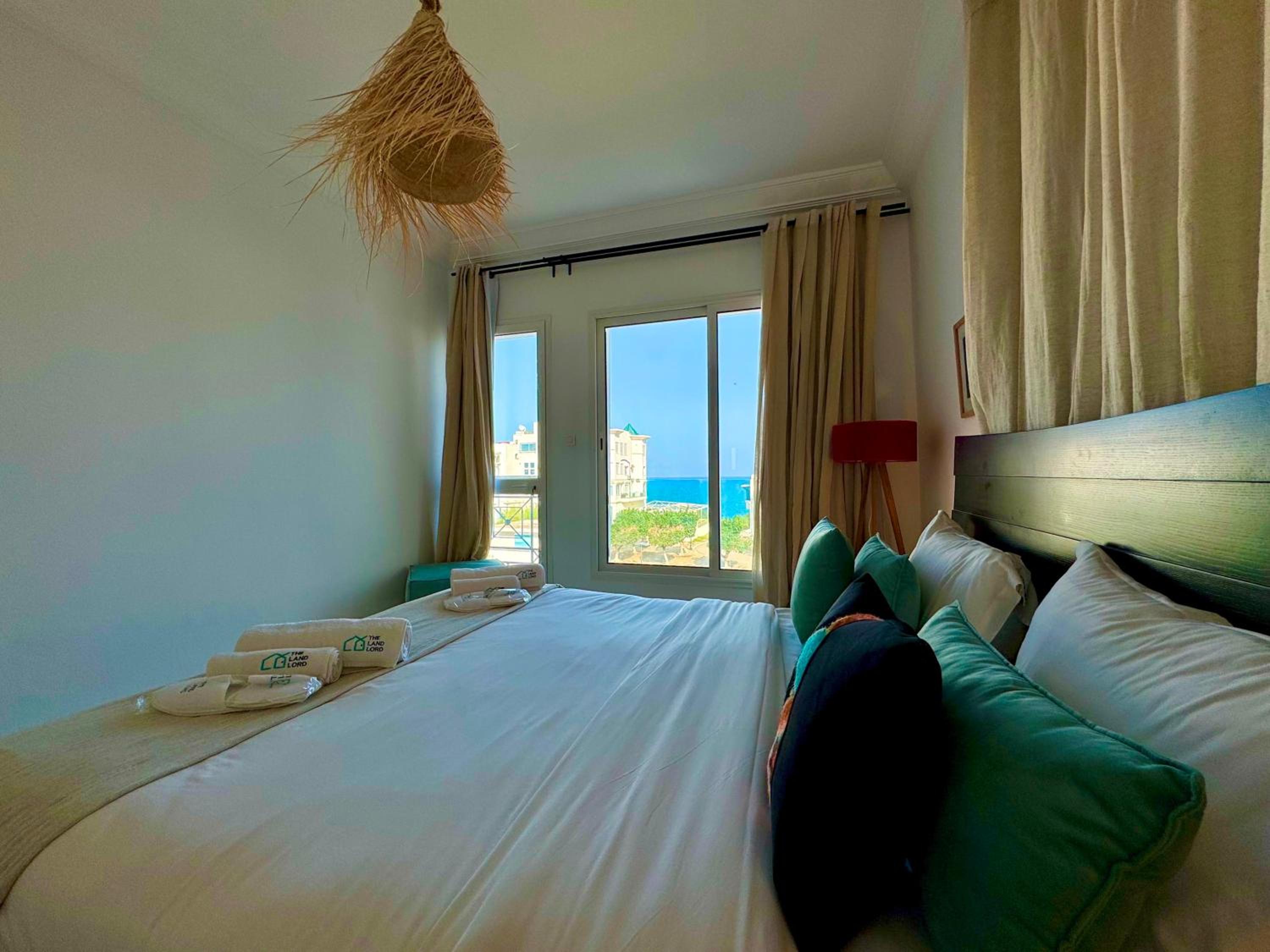 Seafront 1 bdr apt with Ocean View in Gammarth view 3