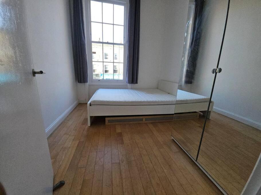 2-BR Apartment in Central London, Ideal Location!
