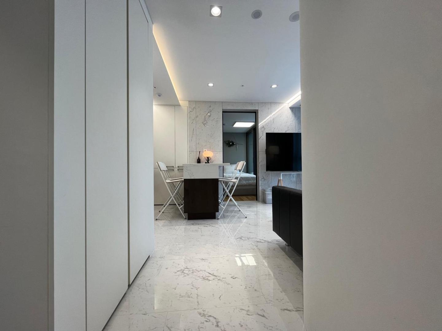 Gangnam Luxury House
