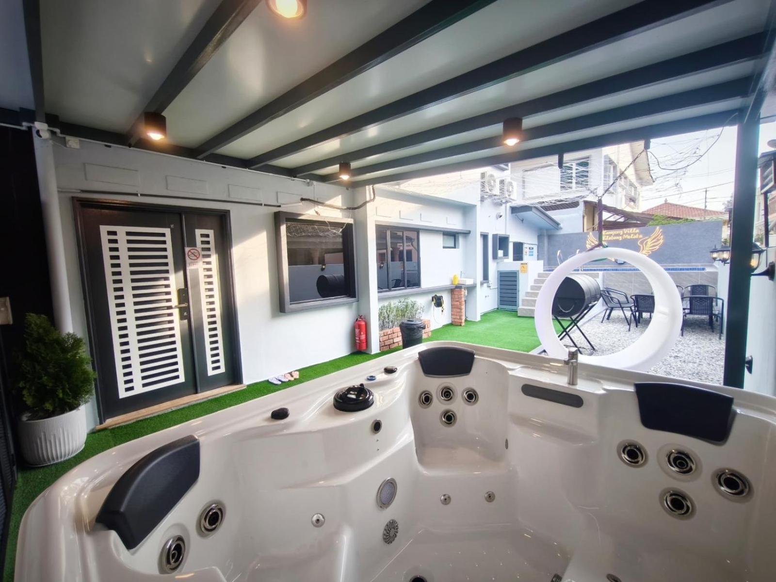 Premium Kampung Villa with Jacuzzi 18pax 5BR photo 7