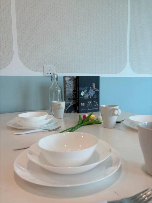 Mount Austin #Akademik Suite WarmCozy Style 1-2Pax