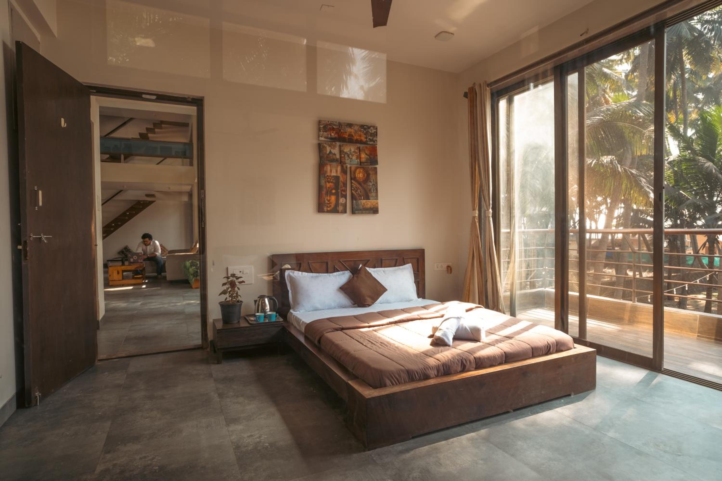 Beach-front Room in a Farmhouse